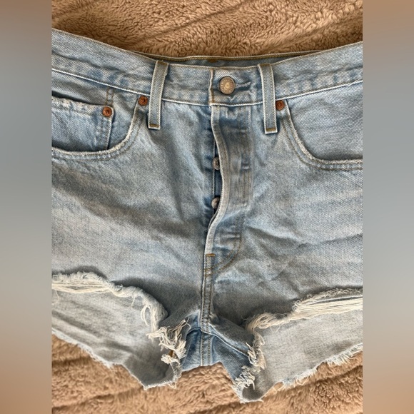 Levi’s 501 Cutoffs Shorts Denim Distressed Frey Raw Hem Buttonfly SZ: 30 - Picture 3 of 8